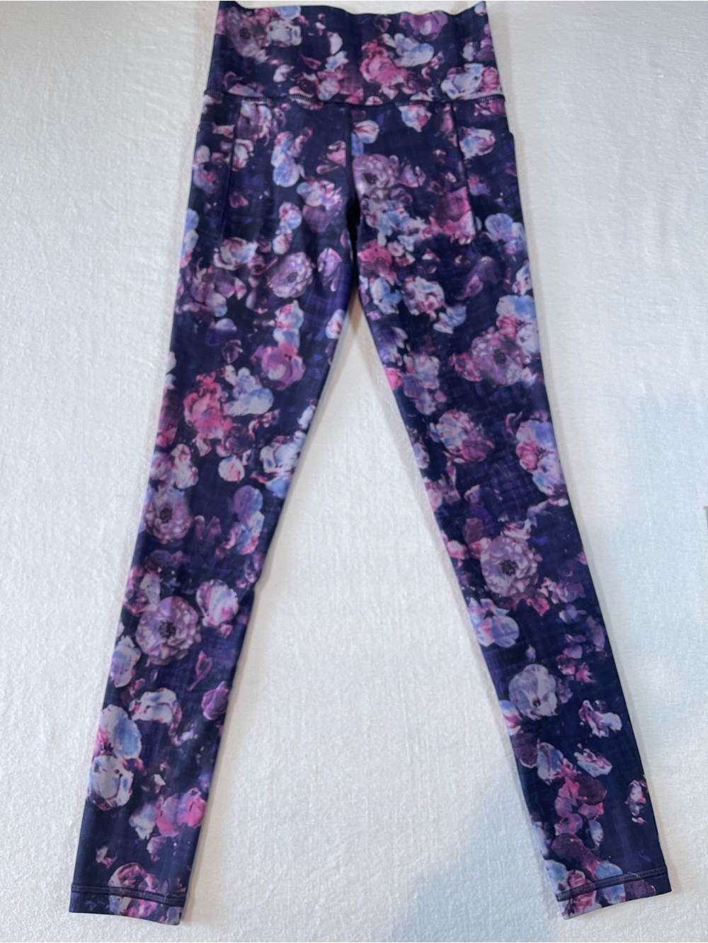 Athleta women’s salutation stash pocket II printed purple floral leggings XS